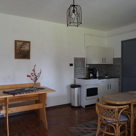 Holidays Hongarije Igal Εξωτερικό φωτογραφία
