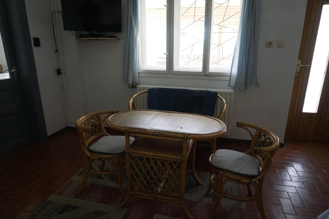Holidays Hongarije Igal Εξωτερικό φωτογραφία